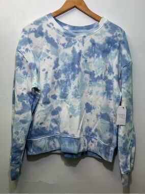 NWT Time and Tru Blue and White Tie-Dye Crewneck Sweatshirt